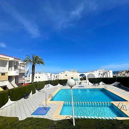 Apartament Appartement Torrevieja Buitenkant foto