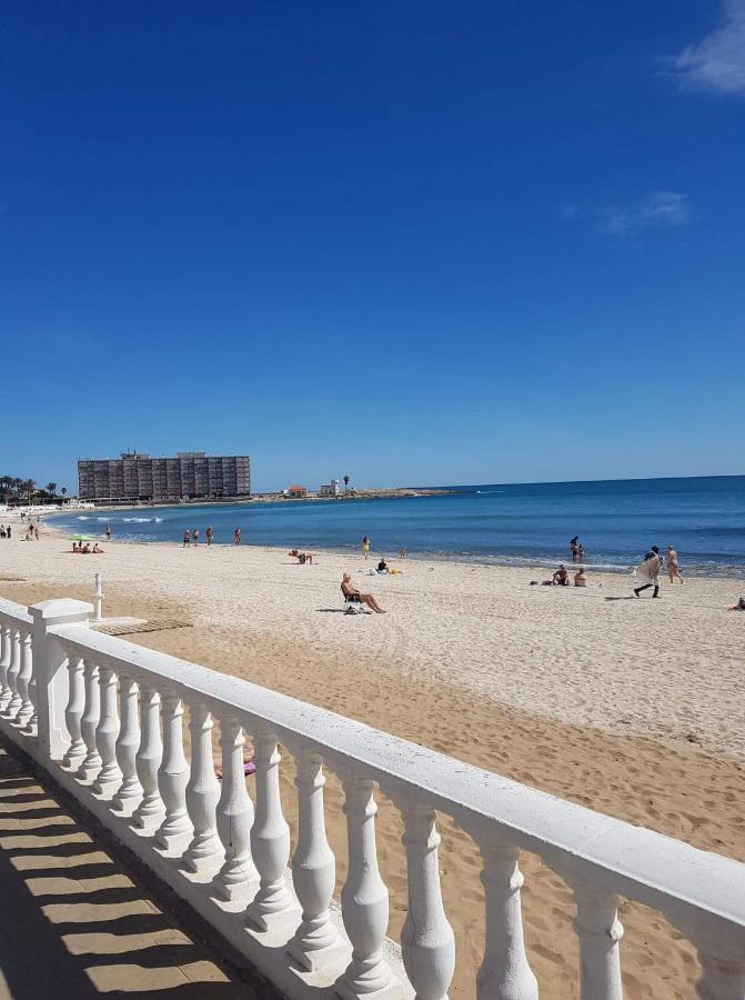 Apartament Appartement Torrevieja Buitenkant foto